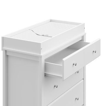 Storkcraft 3 clearance drawer dresser